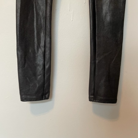SPANX faux leather leggings- Size S - Picture 8 of 9